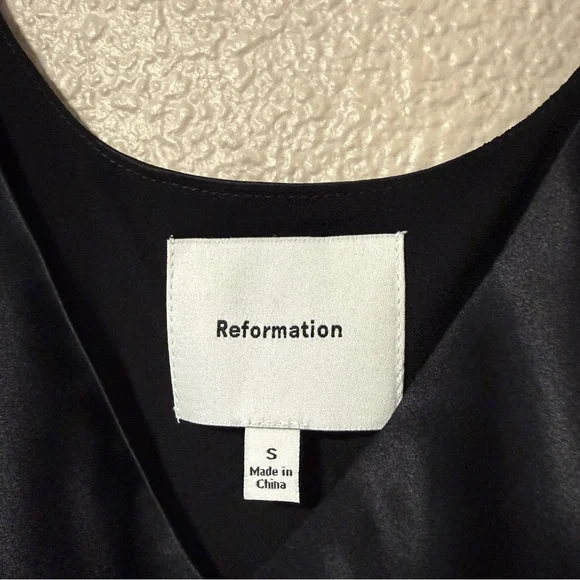 NWOT Reformation Lila Silk Dress Black Slip Minimalist 90s Chic Quiet Luxury S - Picture 7 of 12